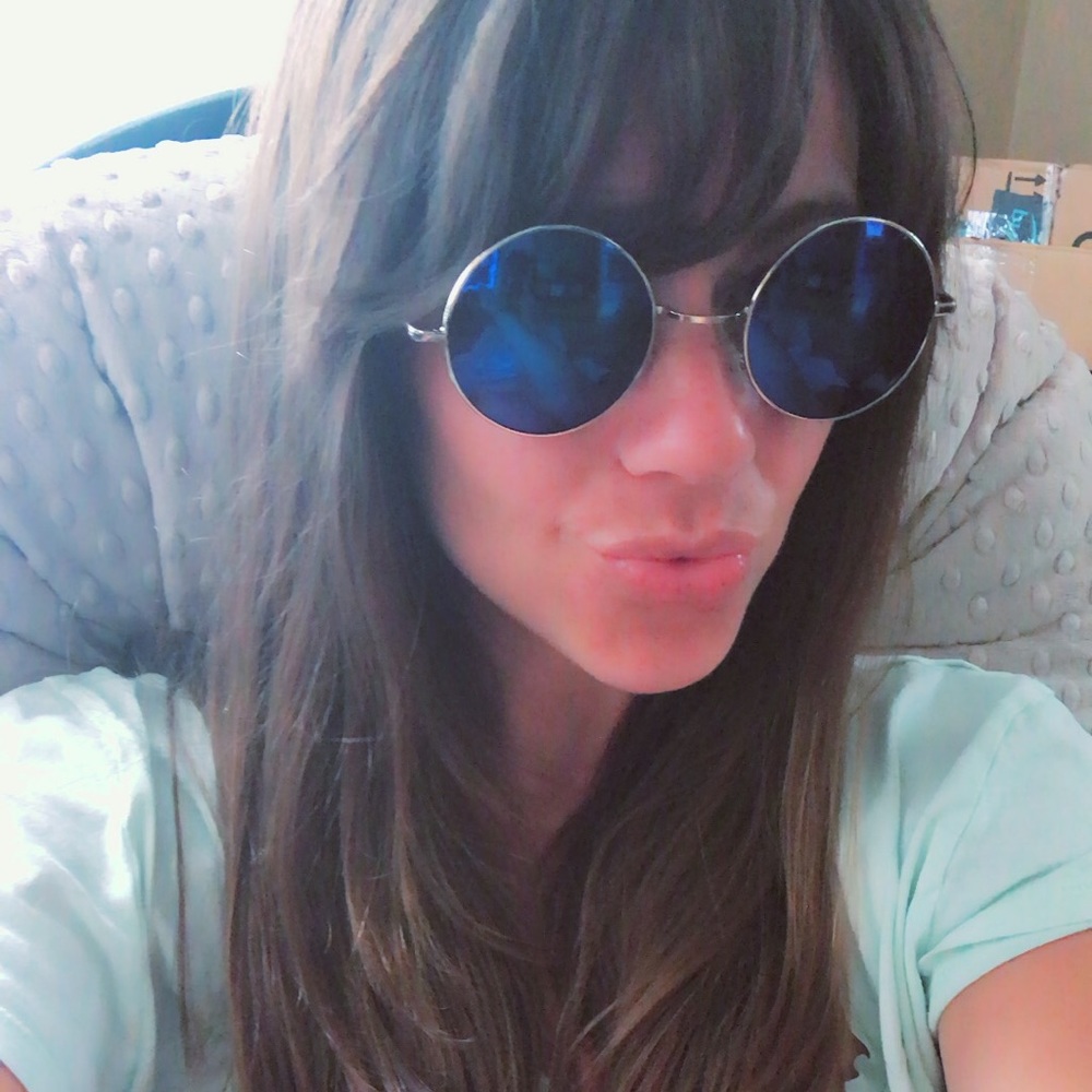 Round Dark Blue Lens Sunglasses - Picture 2 of 5